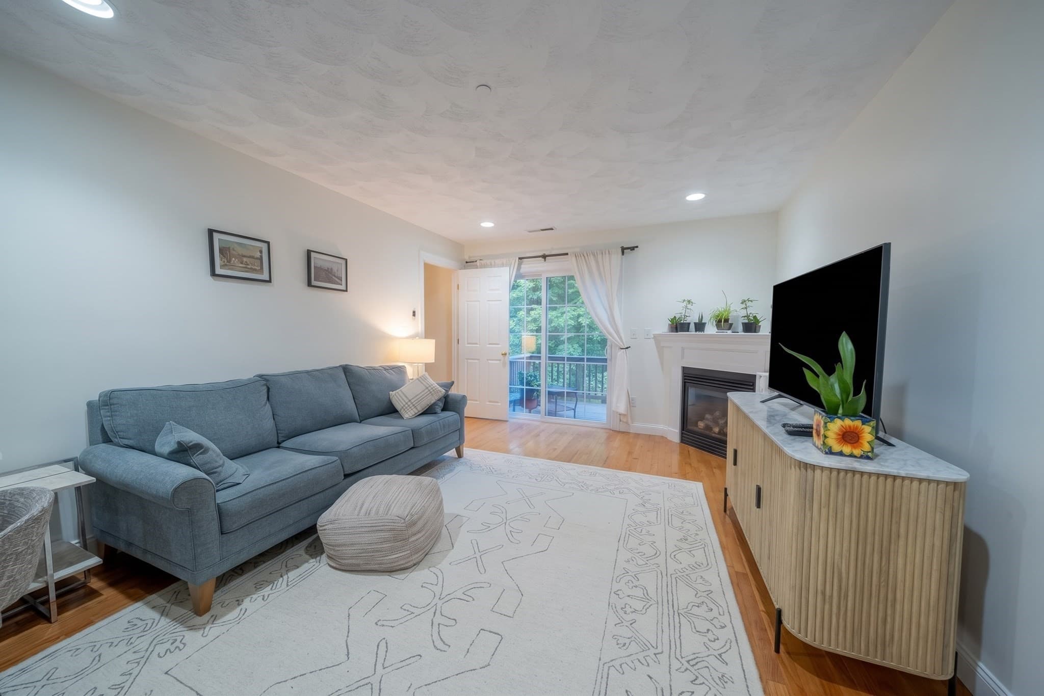 Condominium at 10 Cunningham Ln # 104, Billerica MA 01821, Billerica, photo 10 of 27