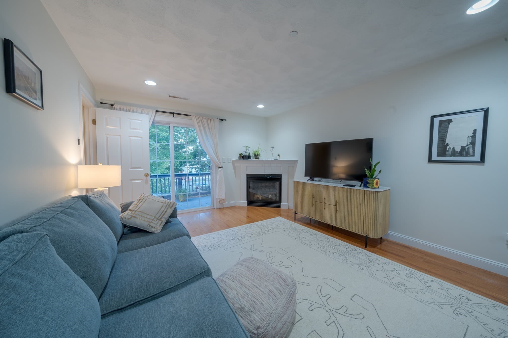 Condominium at 10 Cunningham Ln # 104, Billerica MA 01821, Billerica, photo 8 of 27