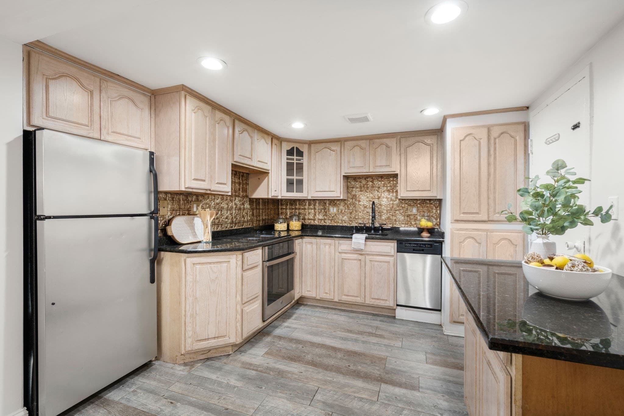 Condominium at 365 Faneuil St # 4, Boston MA 02135, Boston, photo 4 of 28