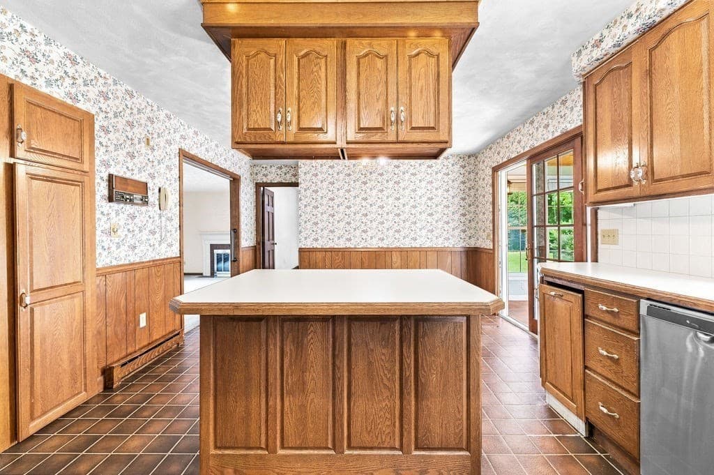 Single Family Residence at 45 Wheeler St, Rehoboth MA 02769, Rehoboth, photo 12 of 42