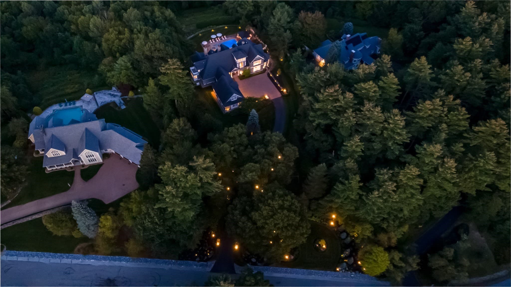 Single Family Residence at 19 Arrow Head Dr, Bedford NH 03110, Bedford, photo 37 of 38