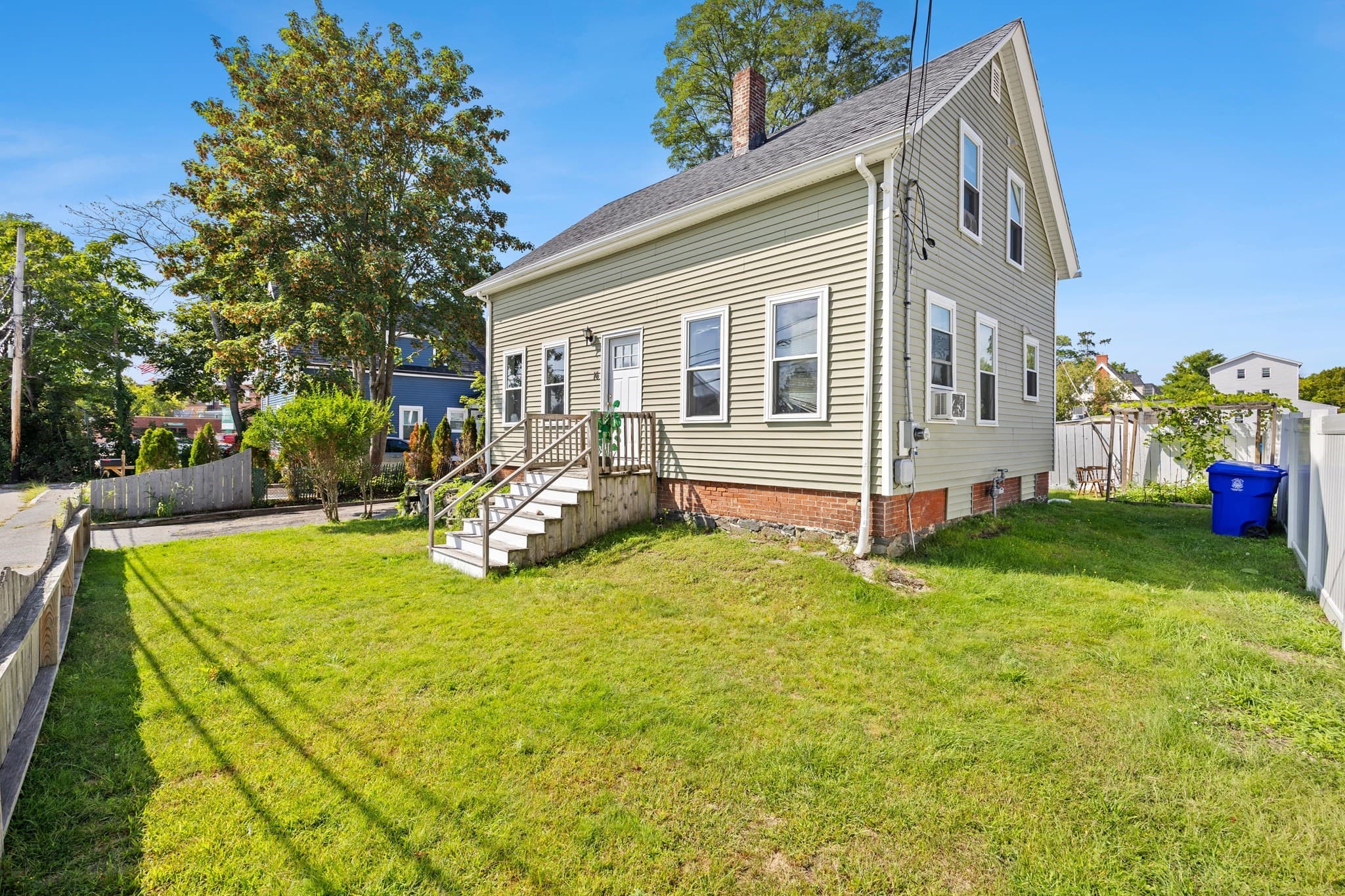 Single Family Residence at 16 Presbrey Ave, Taunton MA 02780, Taunton, photo 2 of 17
