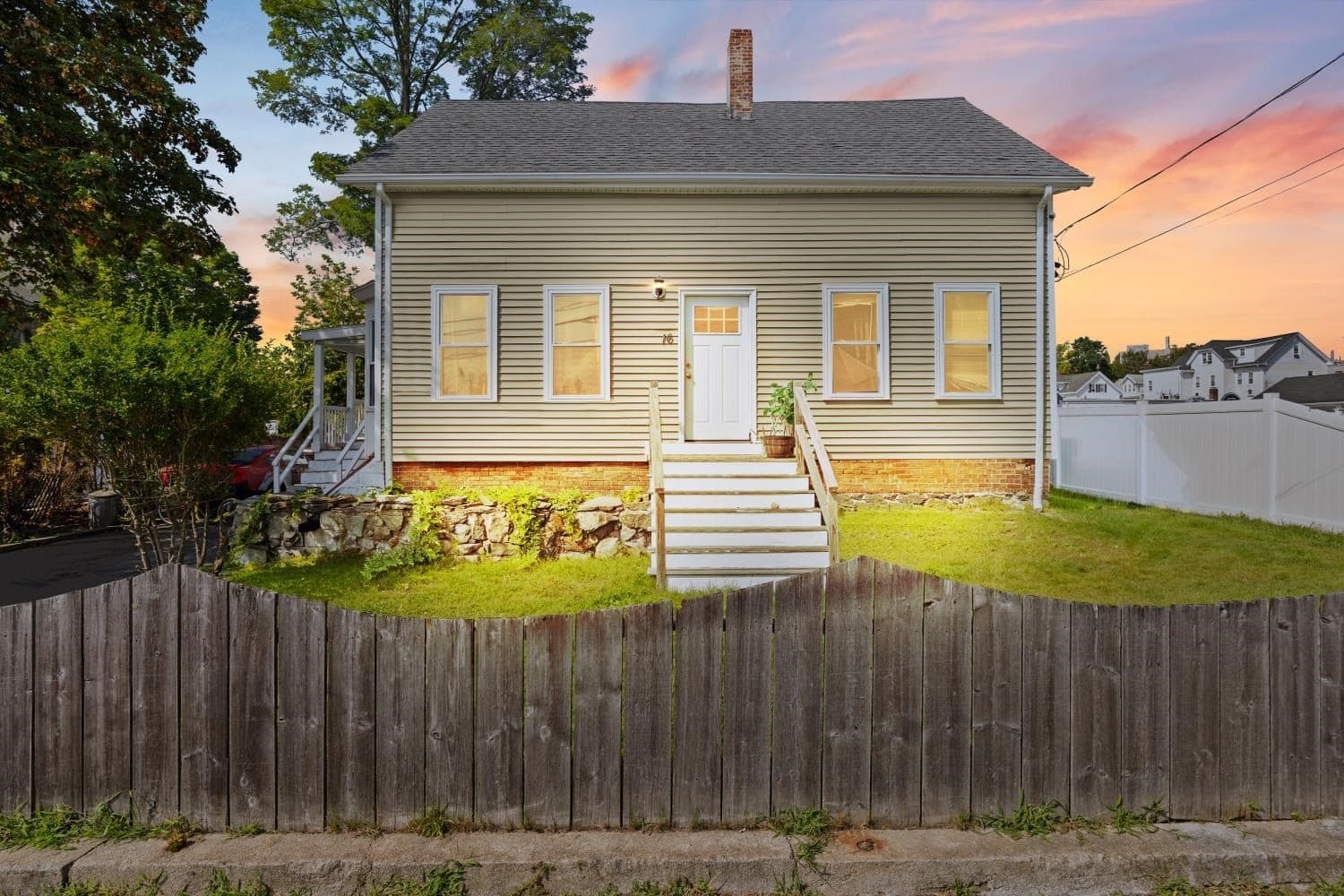16 Presbrey Ave, Taunton MA 02780