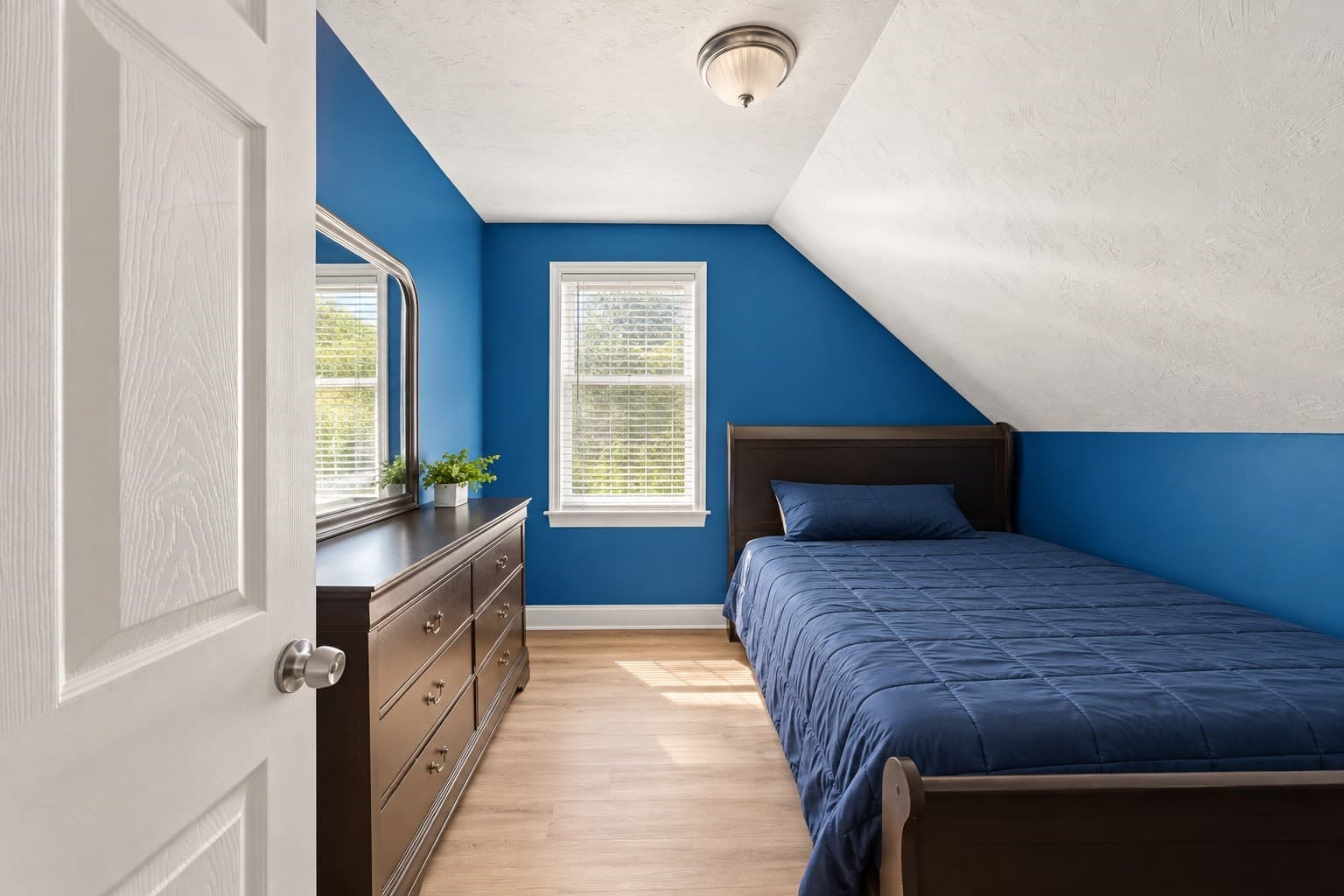 Single Family Residence at 16 Presbrey Ave, Taunton MA 02780, Taunton, photo 11 of 17