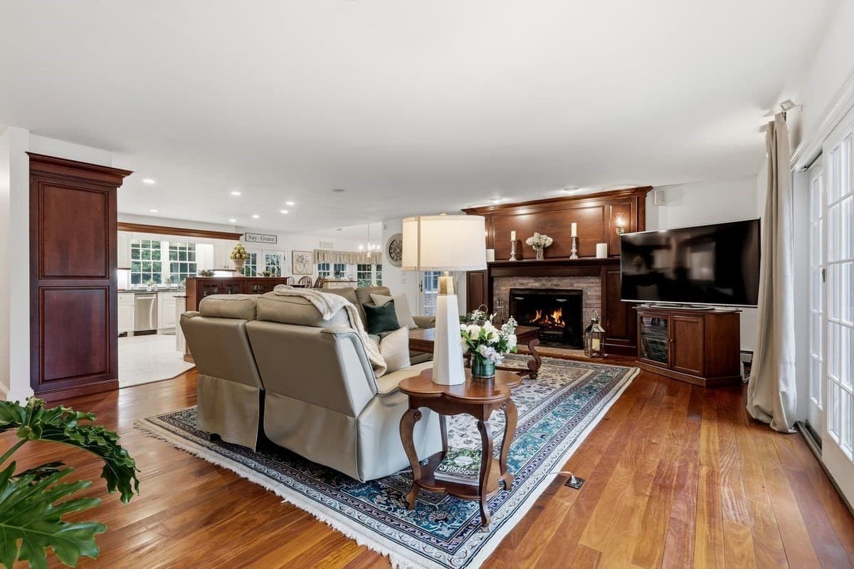 Single Family Residence at 7 Hibiscus Ln, Plymouth MA 02360, Plymouth, photo 14 of 42
