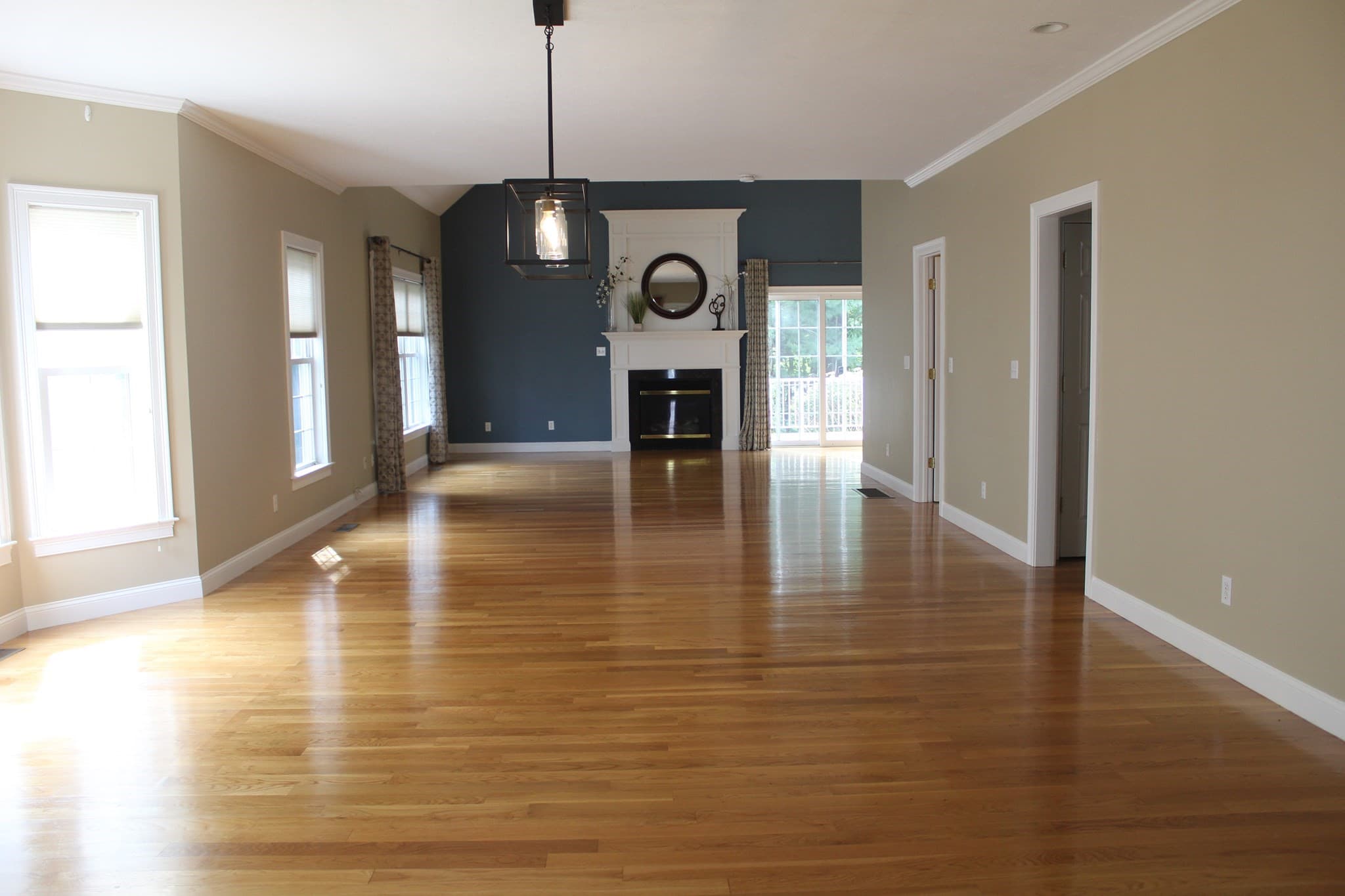 Condominium at 51 Lawrence Dr # 51, Franklin MA 02038, Franklin, photo 2 of 15