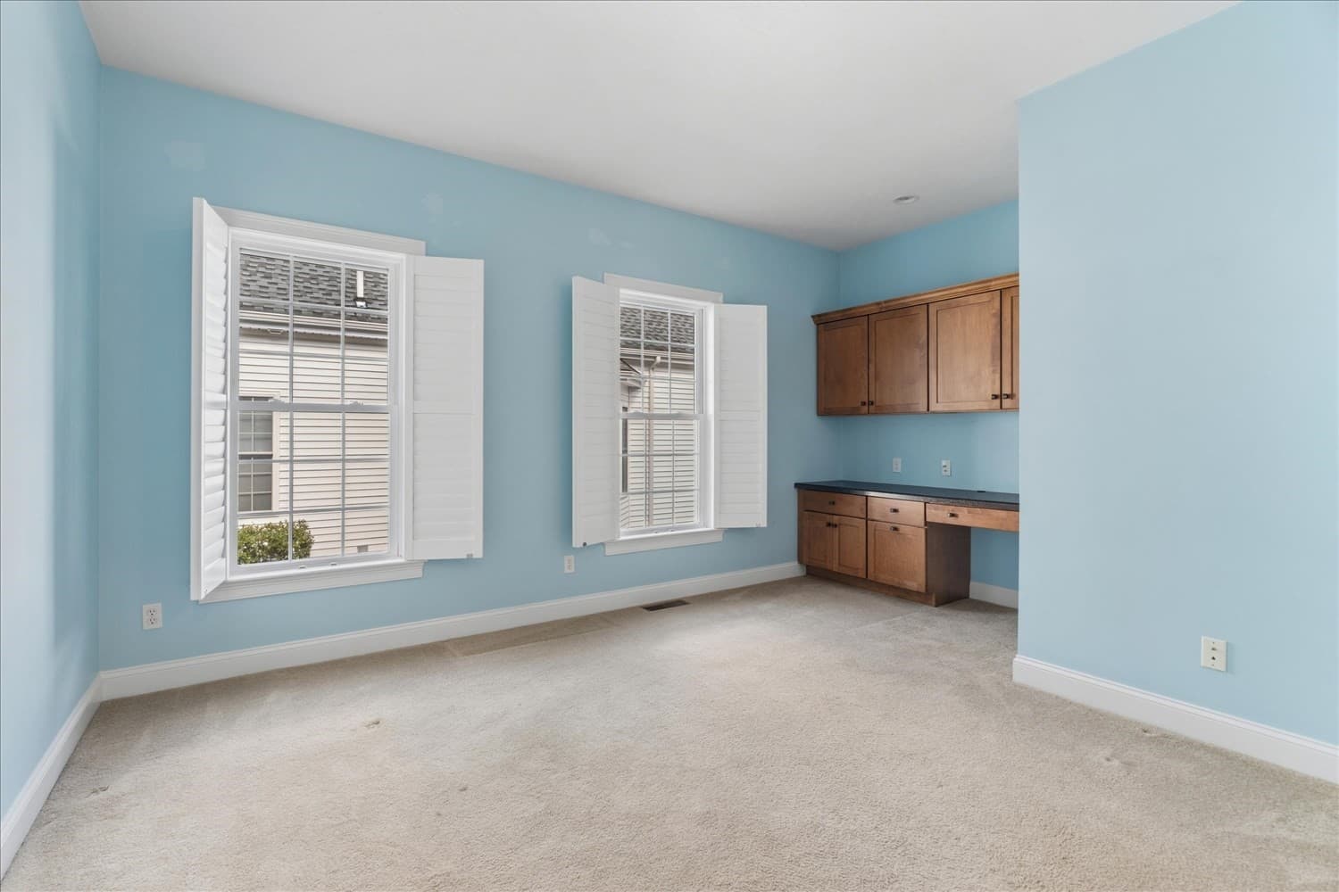 Condominium at 51 Lawrence Dr # 51, Franklin MA 02038, photo 20 of 40
