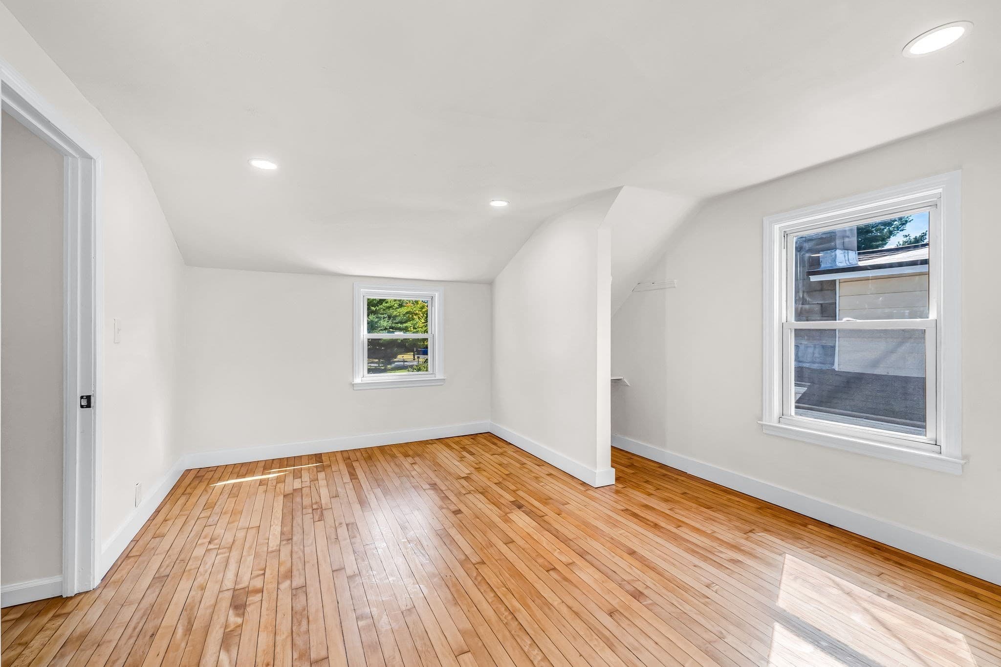 Single Family Residence at 23 Schley St, Springfield MA 01109, Springfield, photo 29 of 40