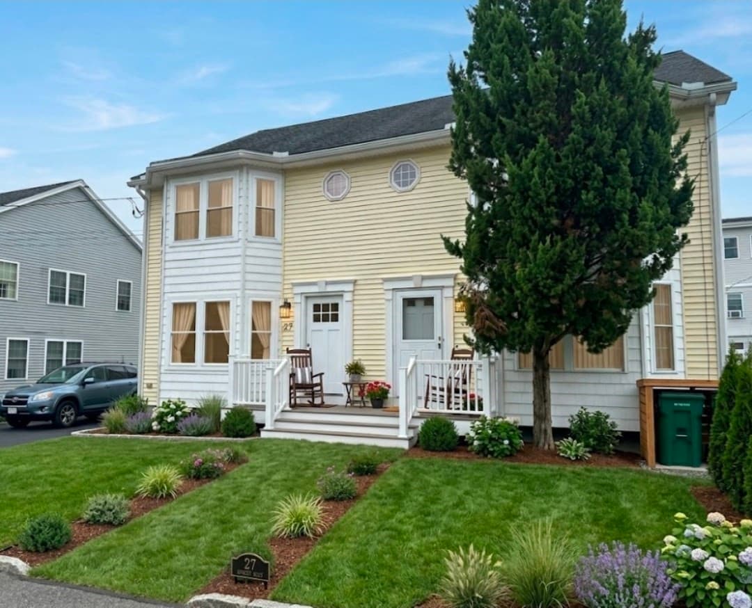 11 Maitland Ave, Lowell MA 01851