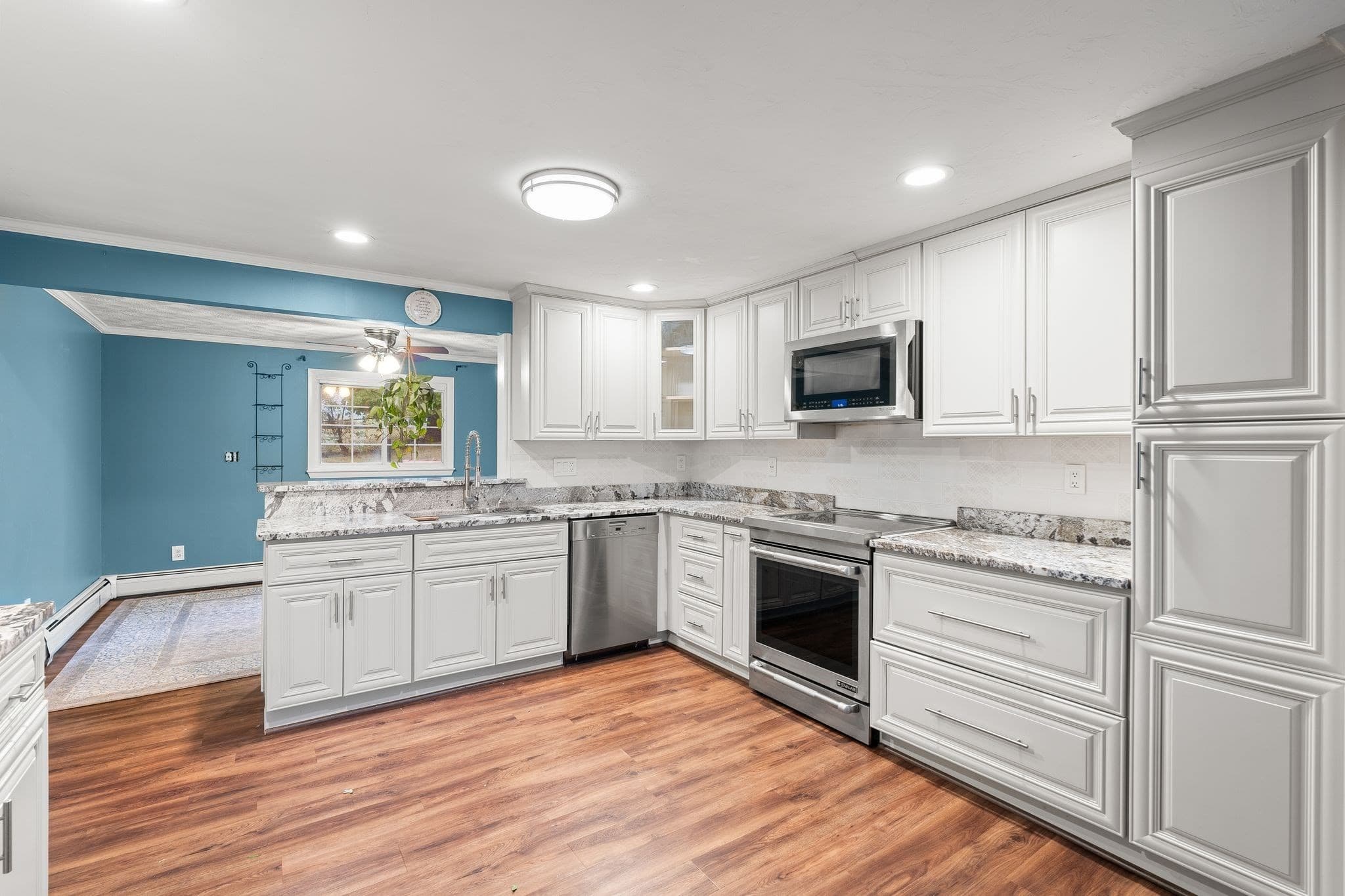 Single Family Residence at 43 Randolph Ave, Brockton MA 02302, Brockton, photo 5 of 42