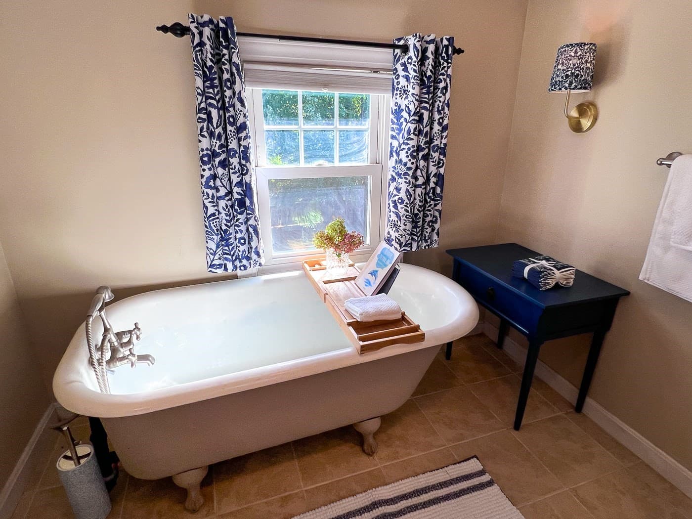 Single Family Residence at 27 Fernleaf Ave, Longmeadow MA 01106, Longmeadow, photo 21 of 30