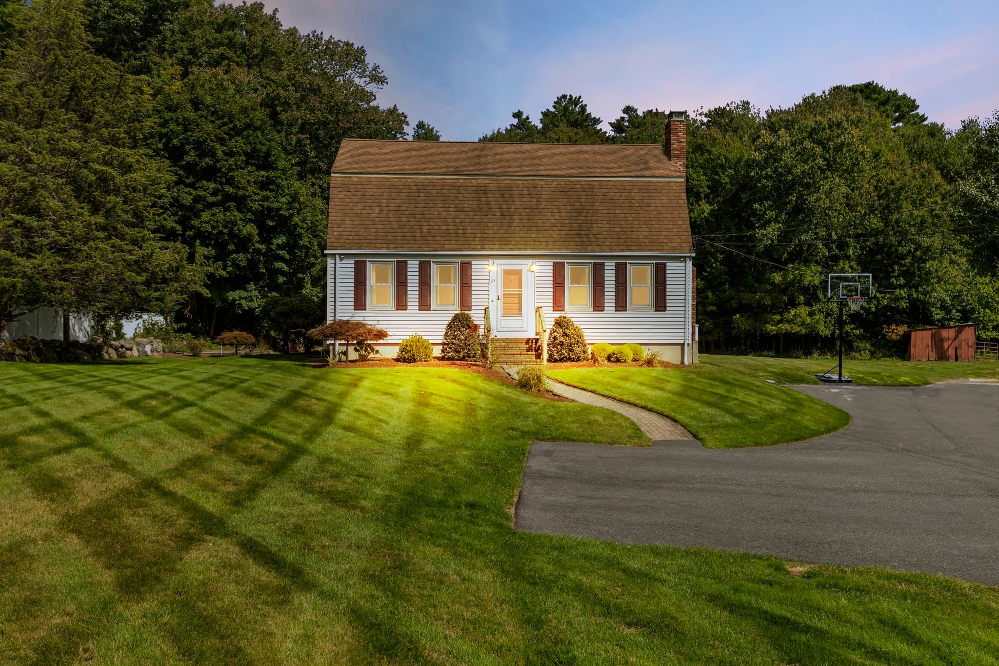 24 Howard, Easton MA 02375