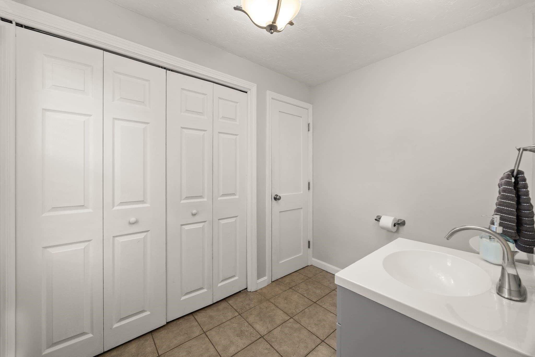 Single Family Residence at 24 Howard, Easton MA 02375, Easton, photo 24 of 42