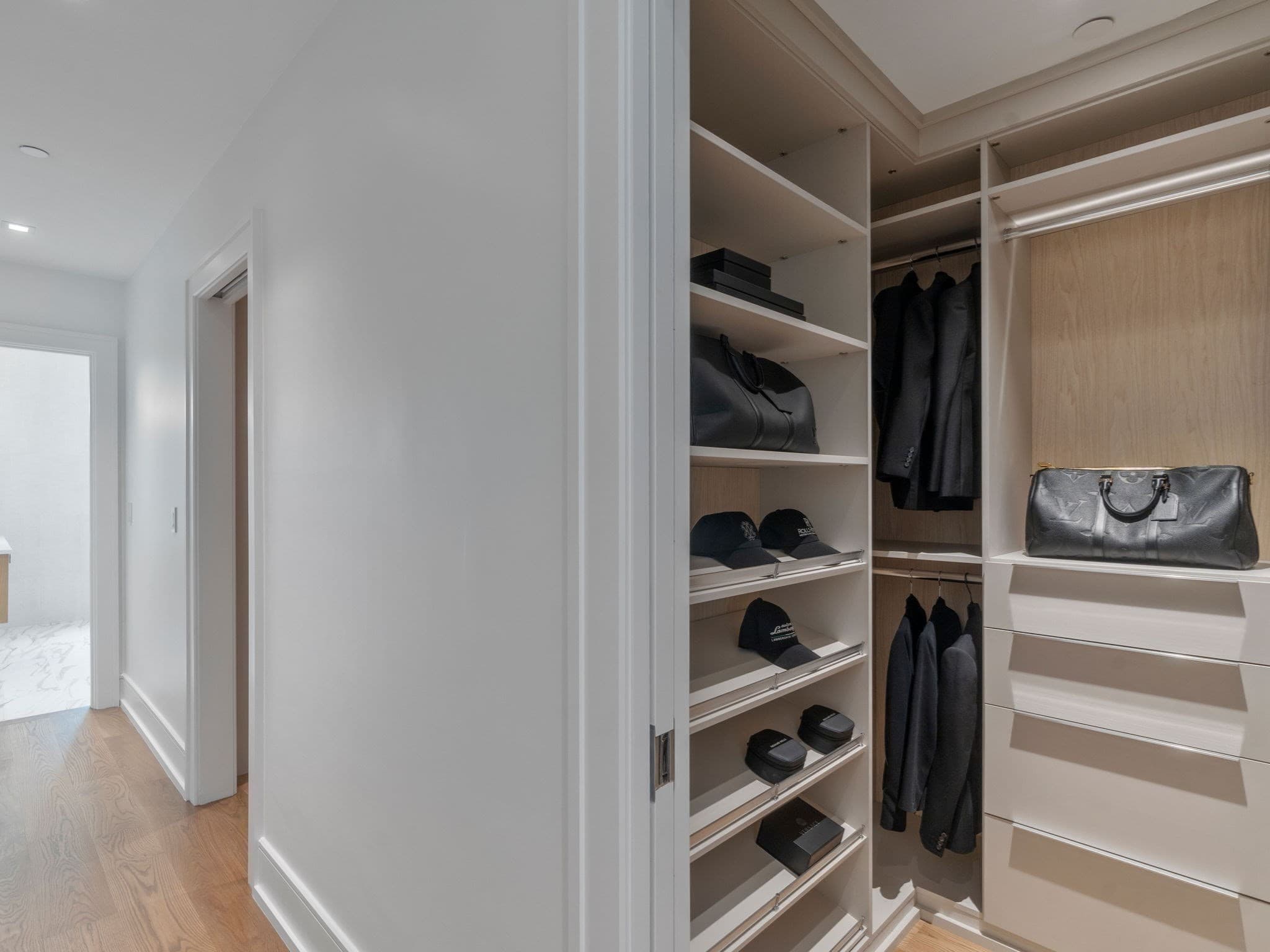 Condominium at 555 E Broadway # 555, Boston MA 02127, Boston, photo 23 of 38