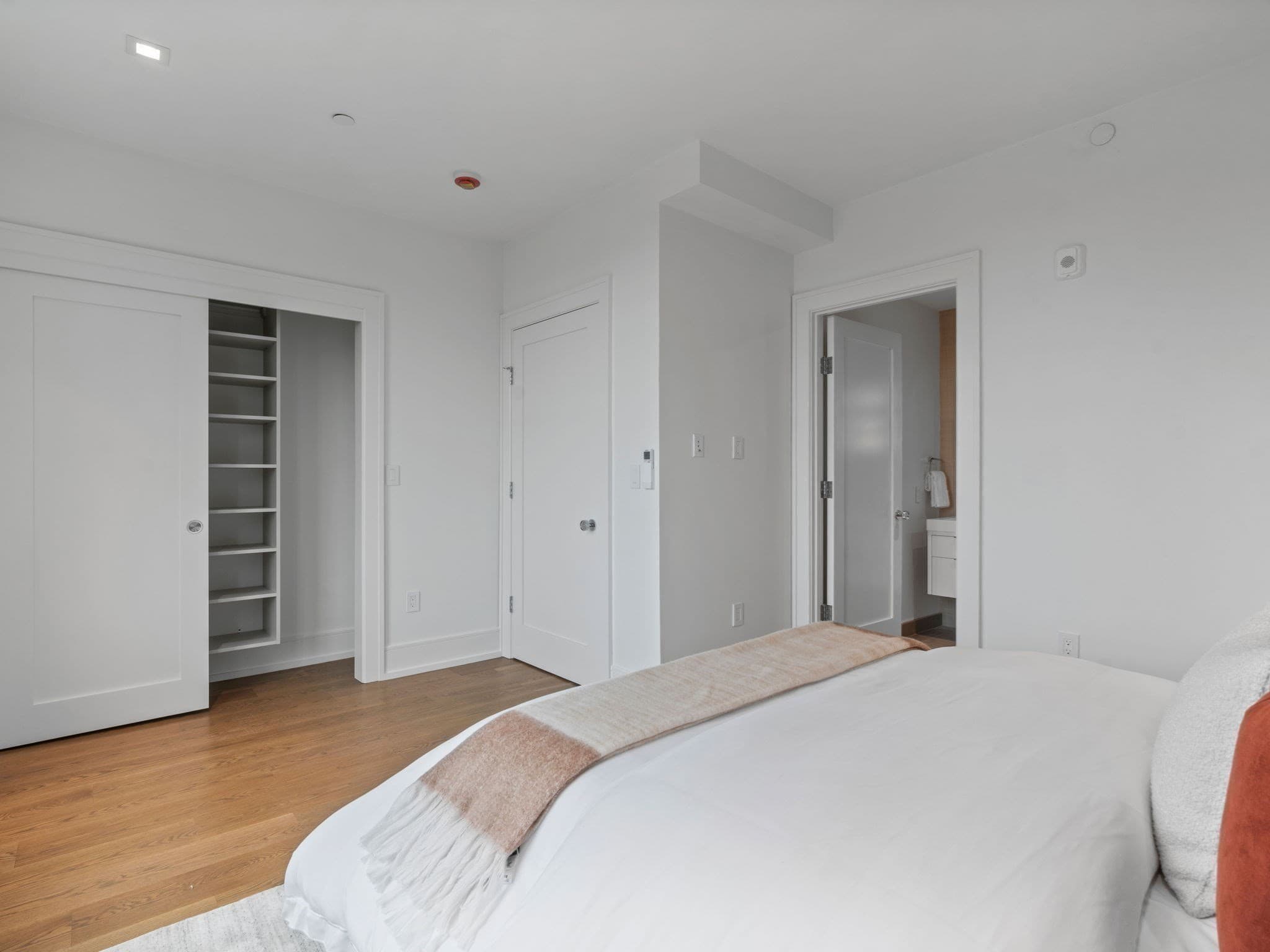 Condominium at 555 E Broadway # 555, Boston MA 02127, Boston, photo 31 of 38
