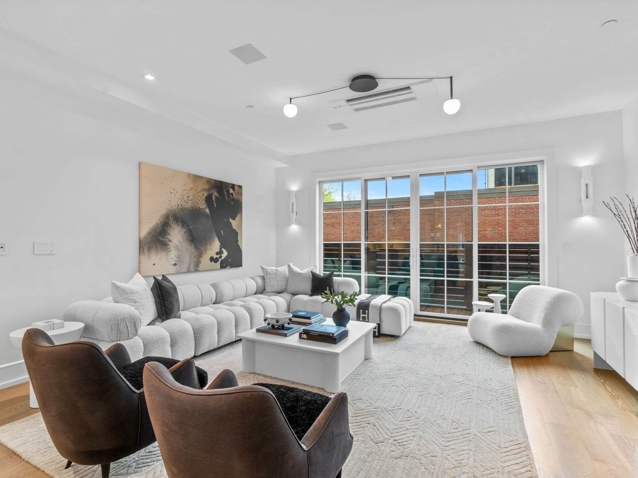 Condominium at 555 E Broadway # 555, Boston MA 02127, Boston, photo 8 of 38