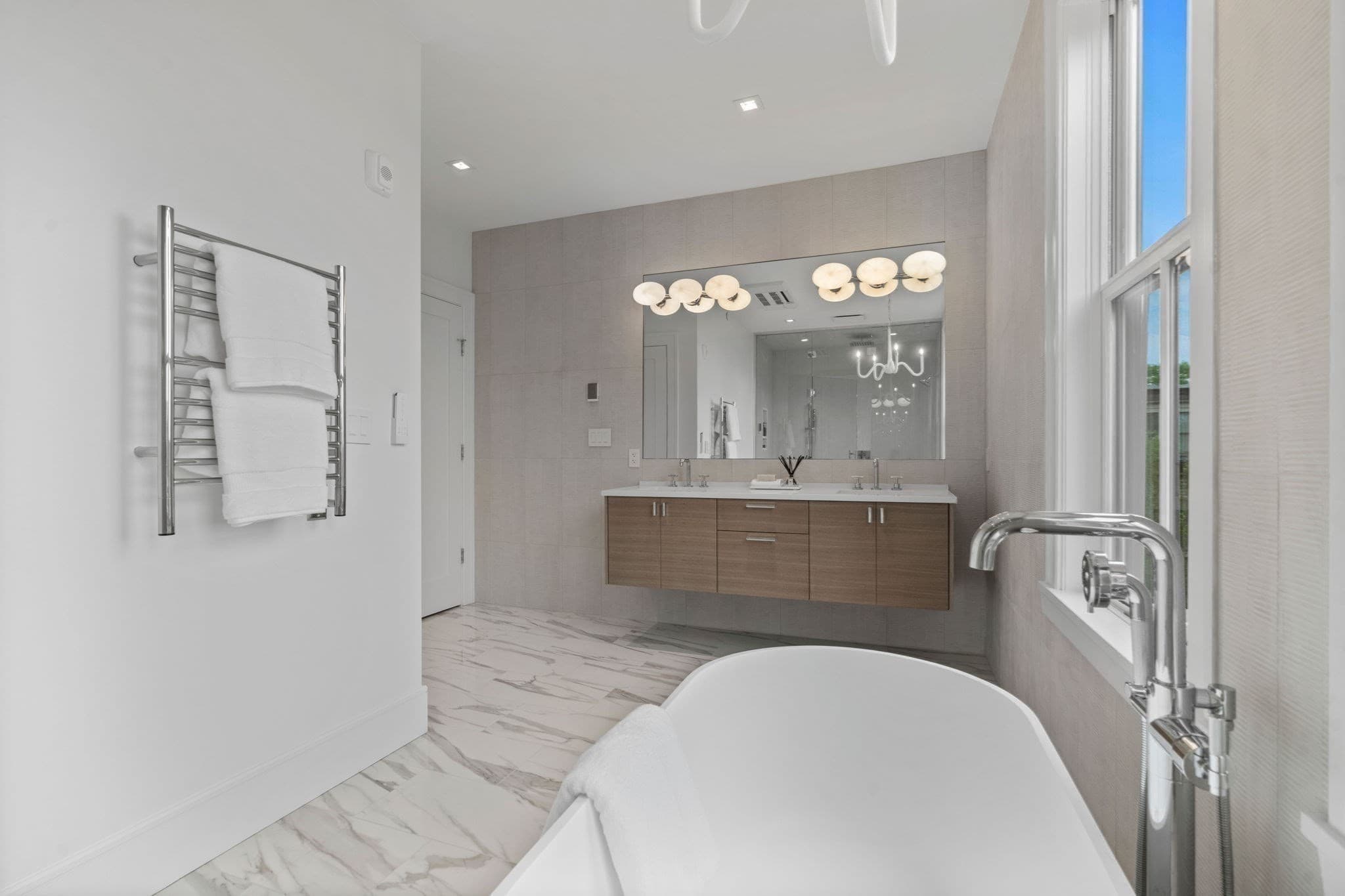 Condominium at 555 E Broadway # 555, Boston MA 02127, Boston, photo 21 of 38