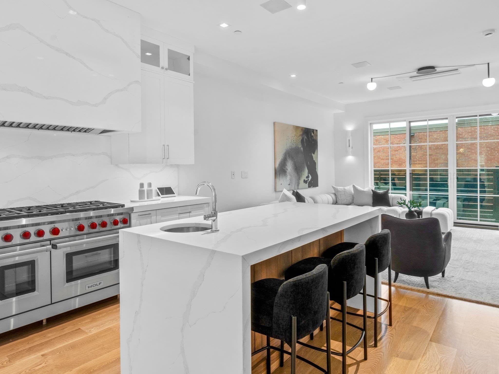Single Family Residence at 555 E Broadway, Boston MA 02127, Boston, photo 3 of 38