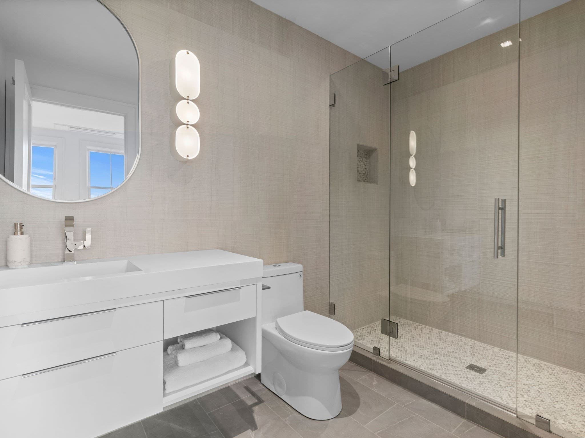 Single Family Residence at 555 E Broadway, Boston MA 02127, Boston, photo 32 of 38
