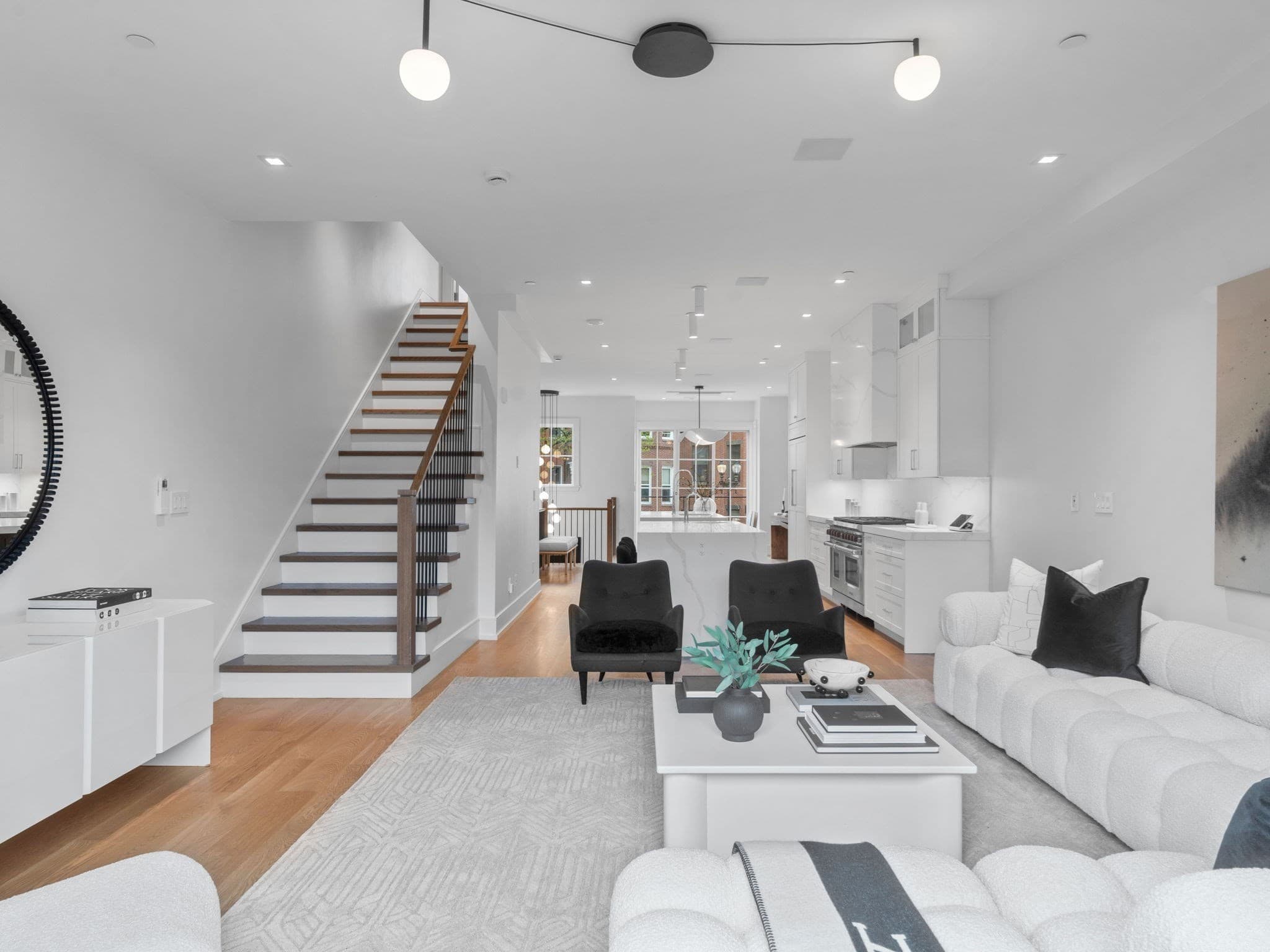 Single Family Residence at 555 E Broadway, Boston MA 02127, Boston, photo 10 of 38