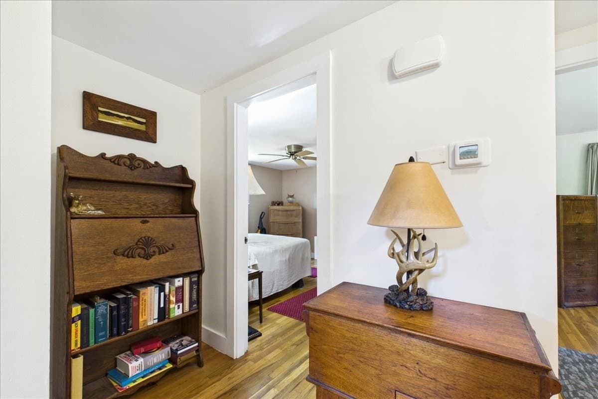 Single Family Residence at 1876 Phinneys Ln, Barnstable MA 02630, Barnstable, photo 11 of 40