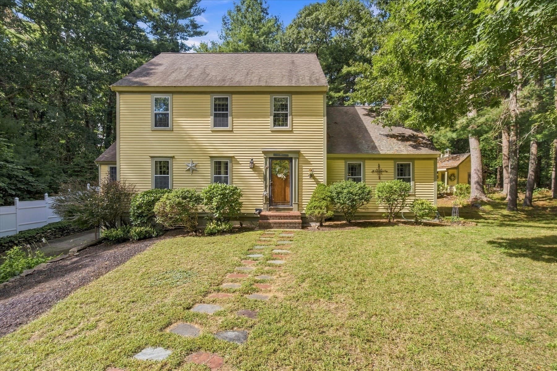 7 Stony Brook Rd, Kingston MA 02364