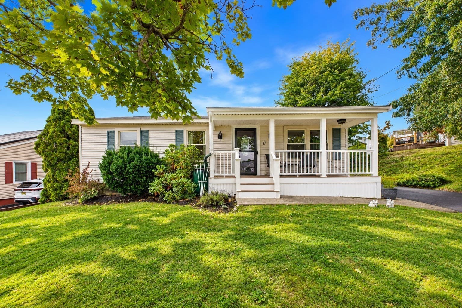 11 Irene St, New Bedford MA 02745