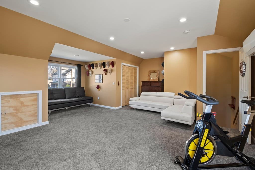 Single Family Residence at 45 Somers Rd, East Longmeadow MA 01028, East Longmeadow, photo 17 of 40