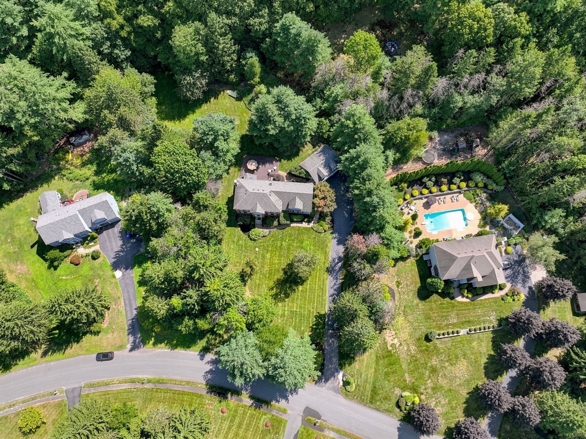 Single Family Residence at 12 Daniel Shays Rd, Hopkinton MA 01748, Hopkinton, photo 2 of 39