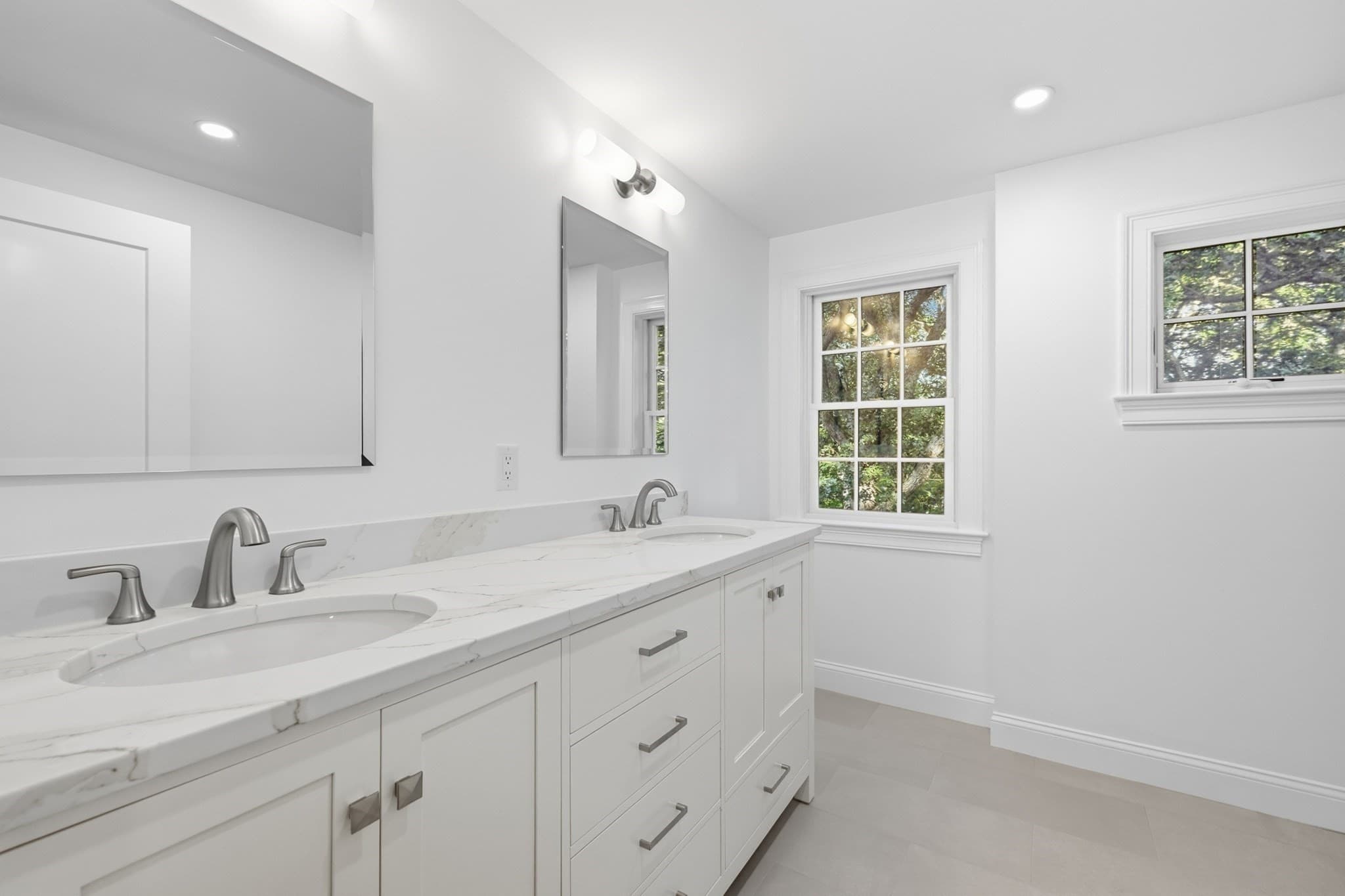 Single Family Residence at 129 Driftwood Ln, Yarmouth MA 02664, Yarmouth, photo 20 of 41