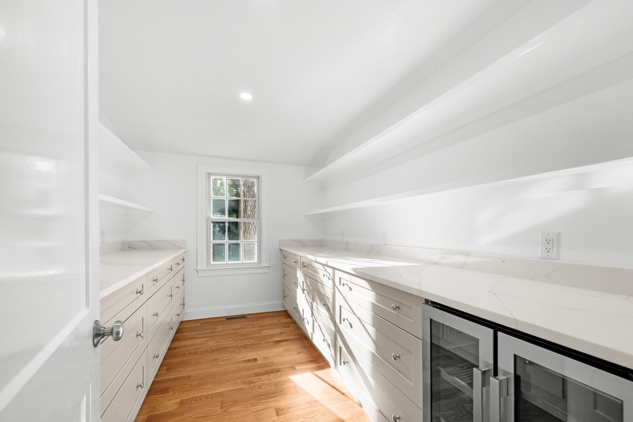 Single Family Residence at 129 Driftwood Ln, Yarmouth MA 02664, Yarmouth, photo 10 of 41