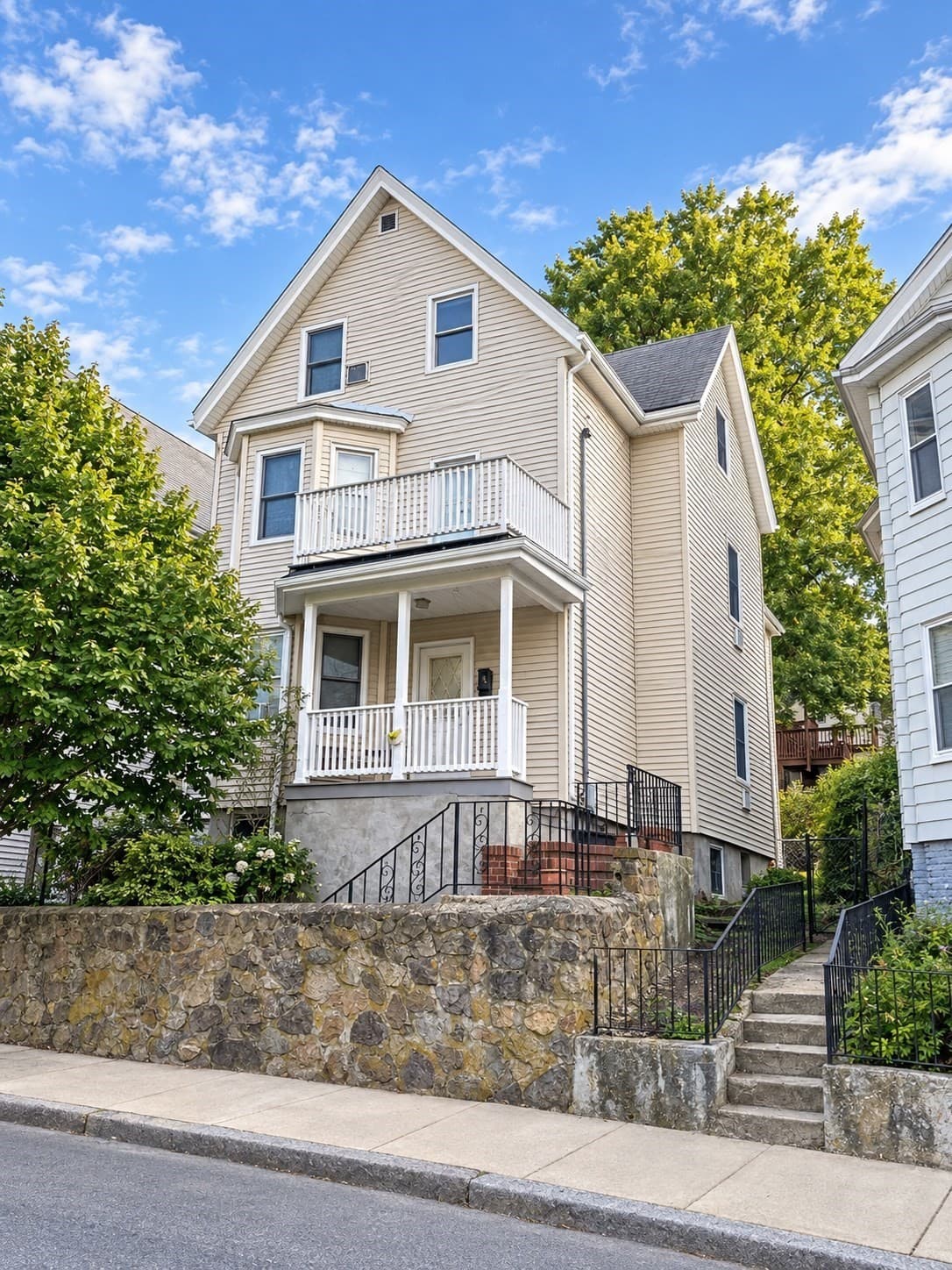 96 Hudson St., Somerville MA 02144