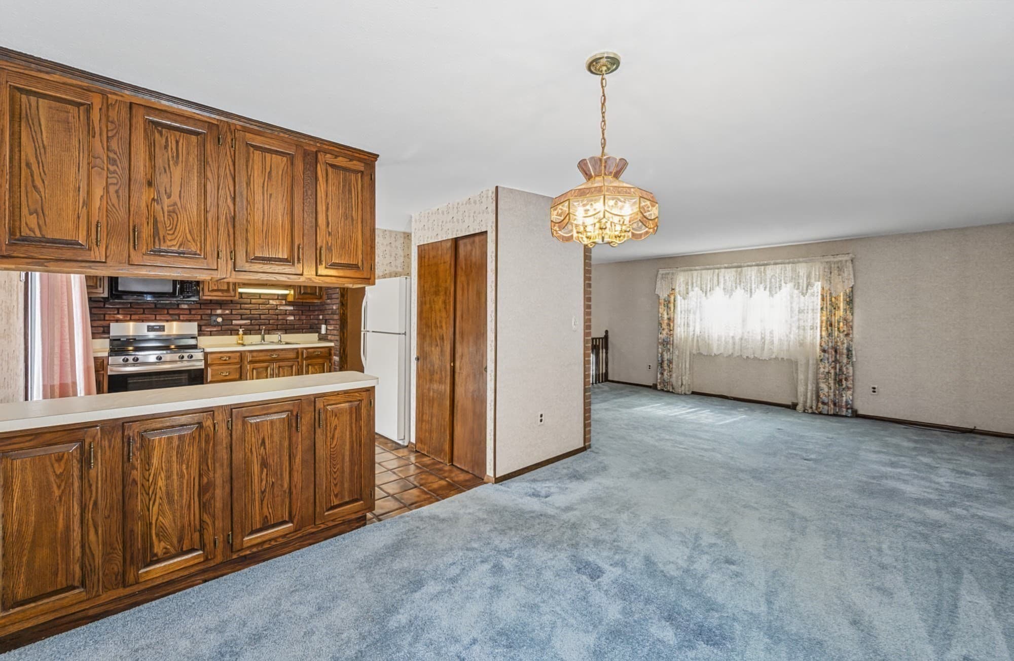 Single Family Residence at 33 Nolte Road, Billerica MA 01821, Billerica, photo 9 of 42