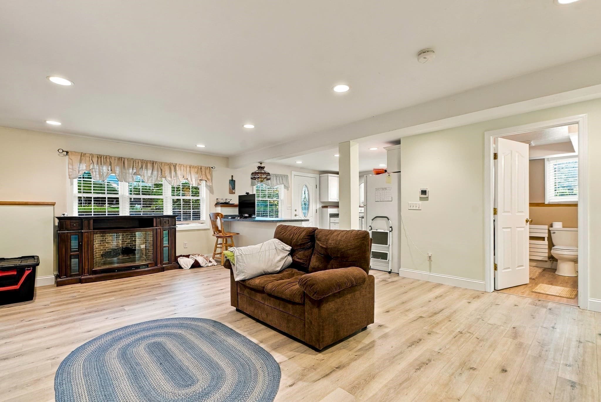 Single Family Residence at 10 Munson Street, Hudson MA 01749, Hudson, photo 23 of 32