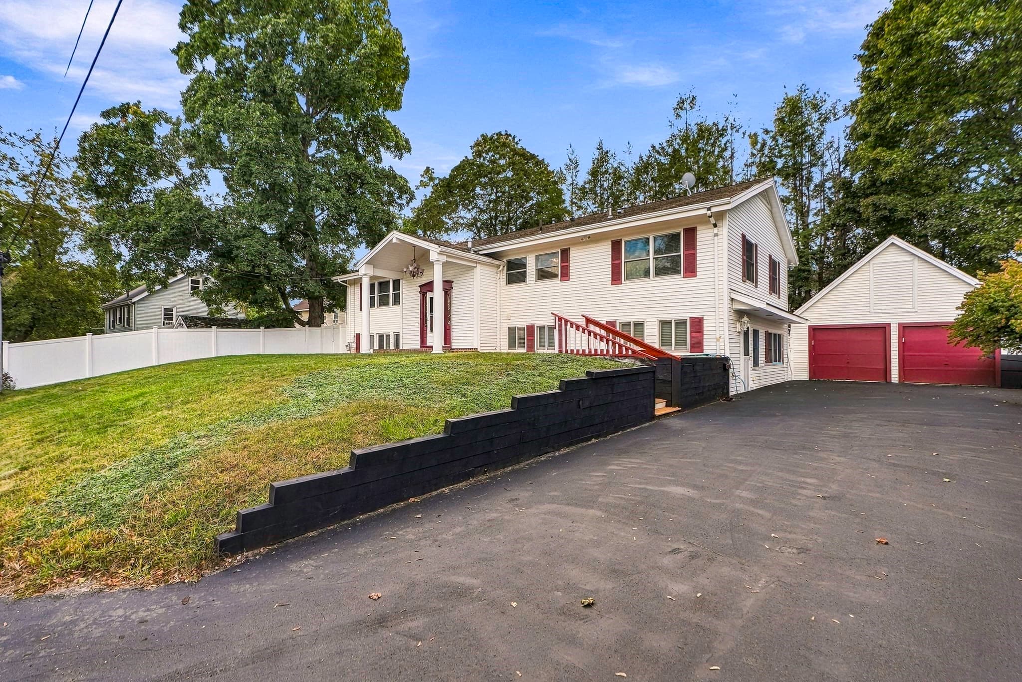 Single Family Residence at 10 Munson Street, Hudson MA 01749, Hudson, photo 2 of 32