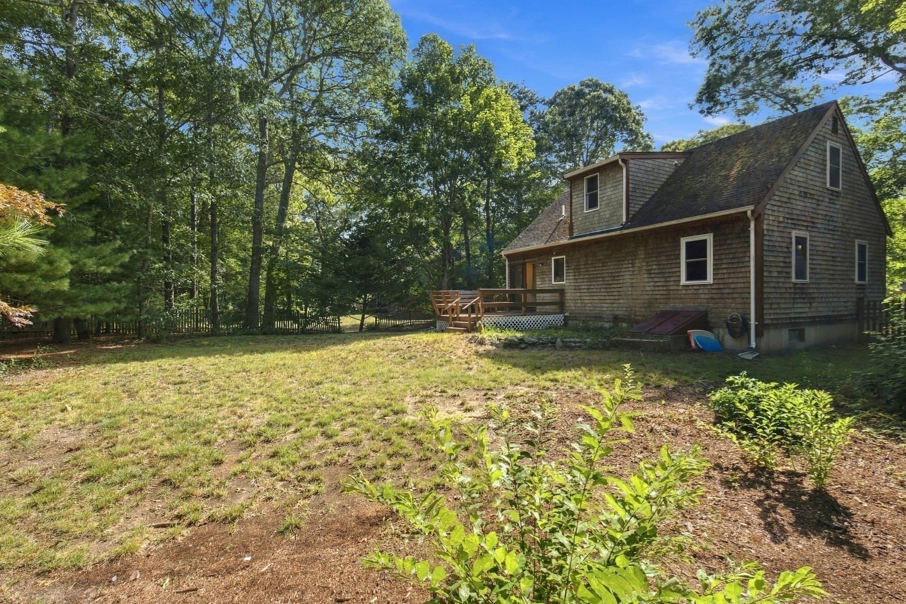 Single Family Residence at 35 Pinecrest Beach Dr, Falmouth MA 02536, Falmouth, photo 8 of 30