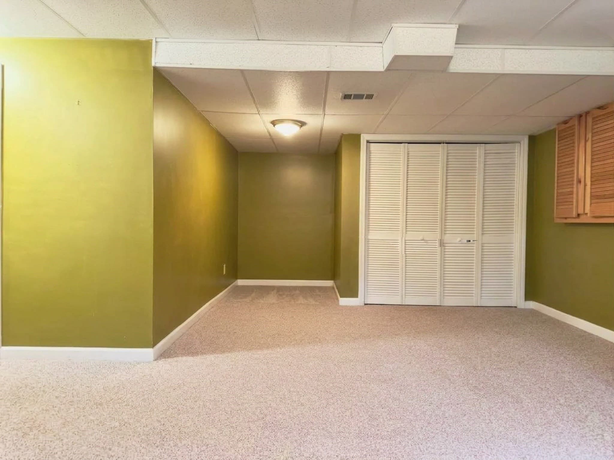 Single Family Residence at 75 Moreland Green Dr, Worcester MA 01609, Worcester, photo 13 of 26