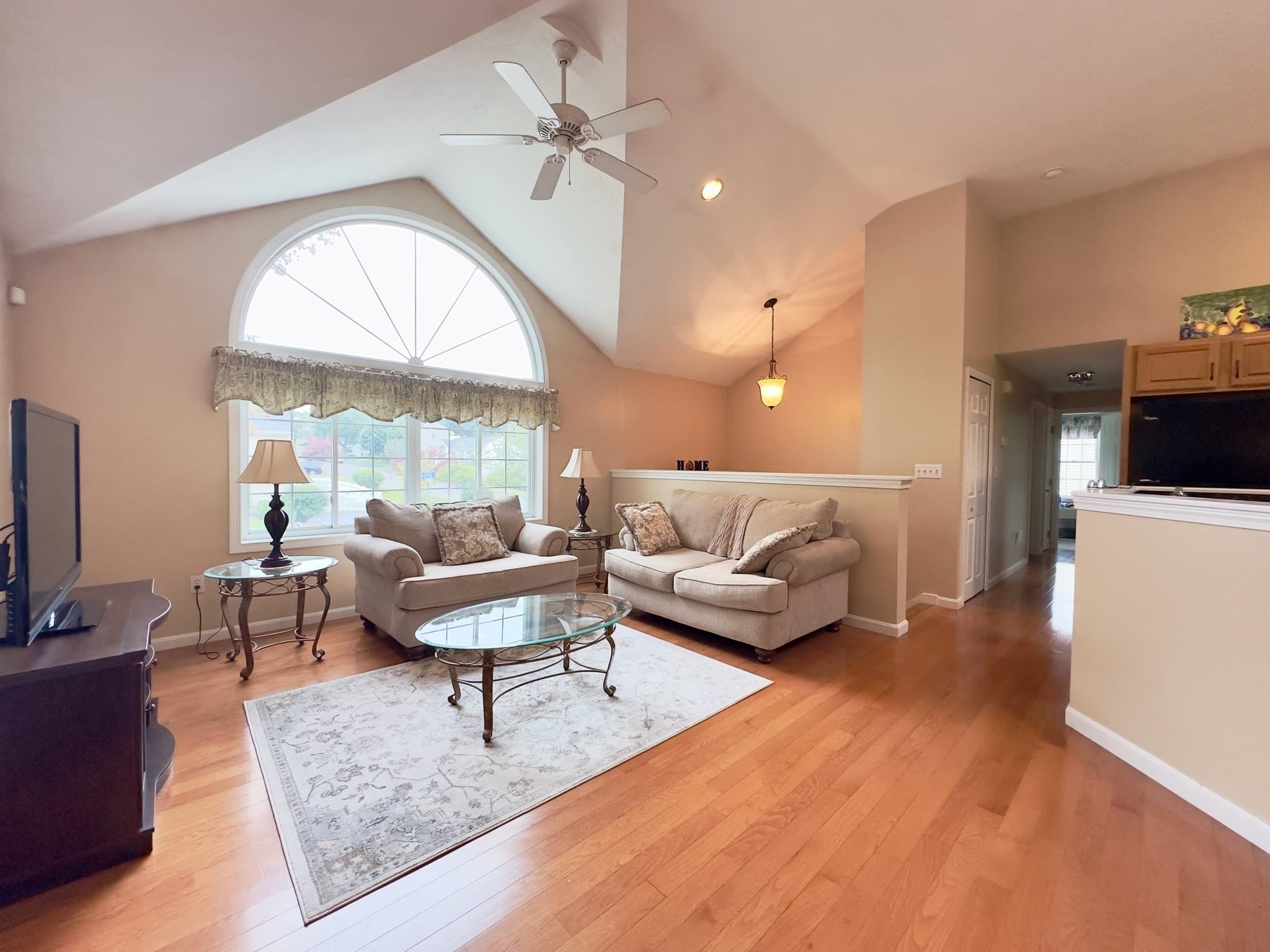 Single Family Residence at 75 Moreland Green Dr, Worcester MA 01609, Worcester, photo 3 of 26