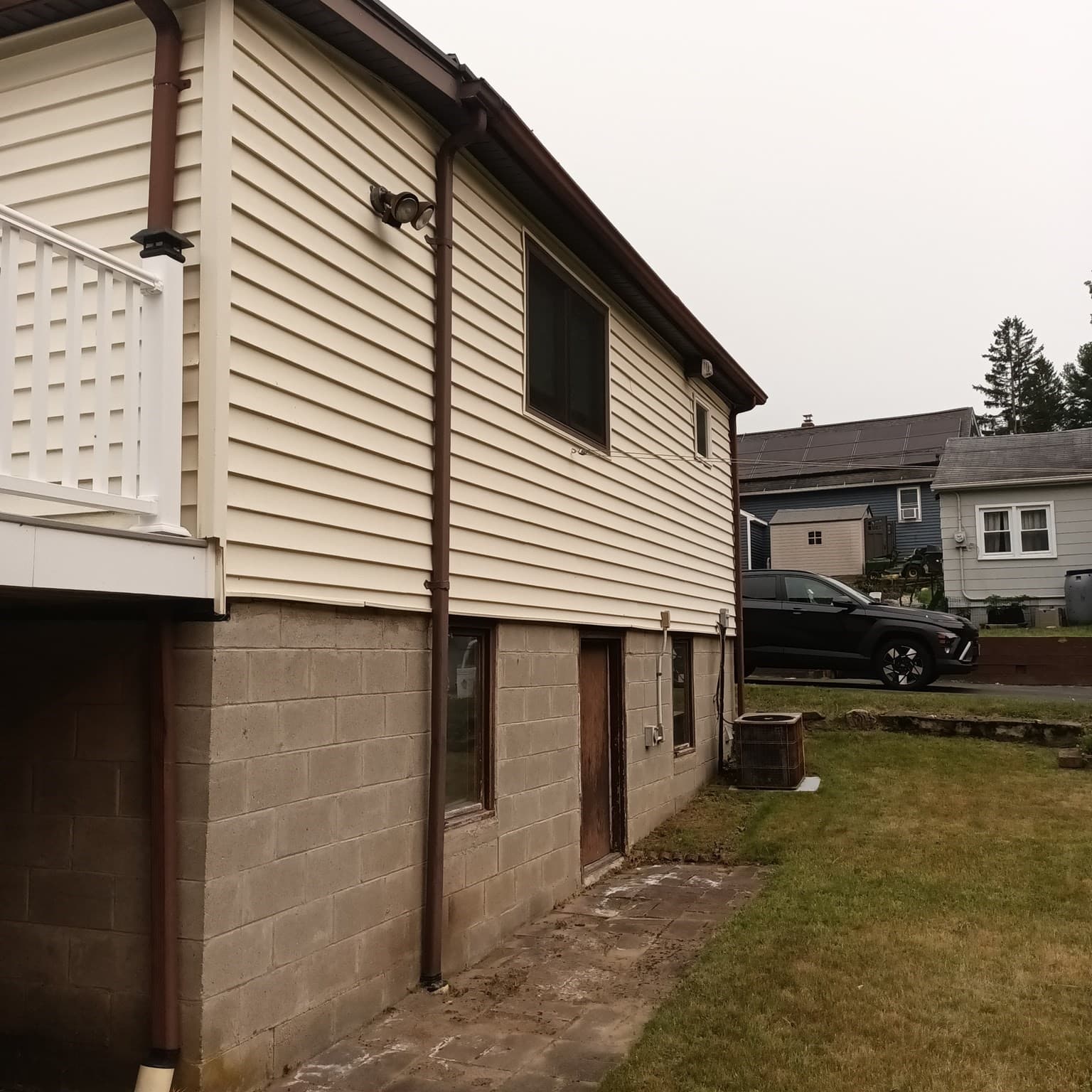 Single Family Residence at 50 Towtaid Street, Leicester MA 01611, Leicester, photo 4 of 29