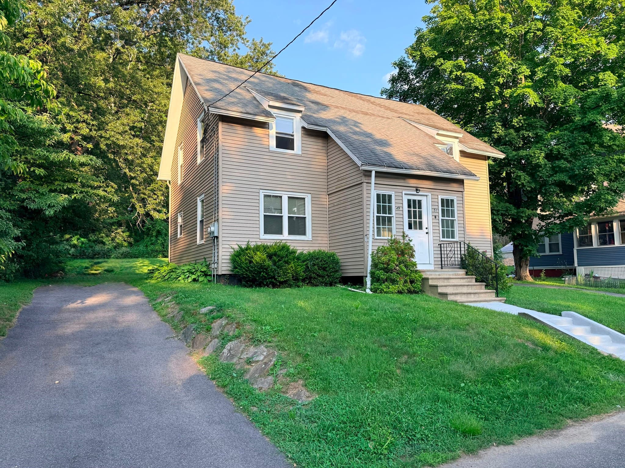 Multi Family at 49-51 High St, Hardwick MA 01031, Hardwick, photo 2 of 27