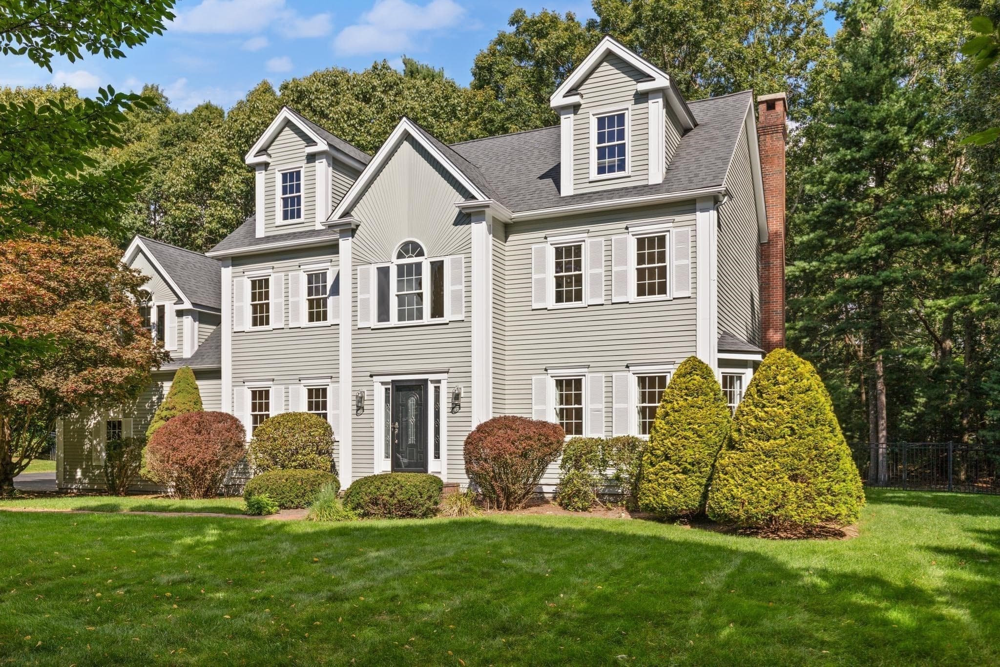 Single Family Residence at 20 Boyden Rd, Wrentham MA 02093, Wrentham, photo 4 of 41