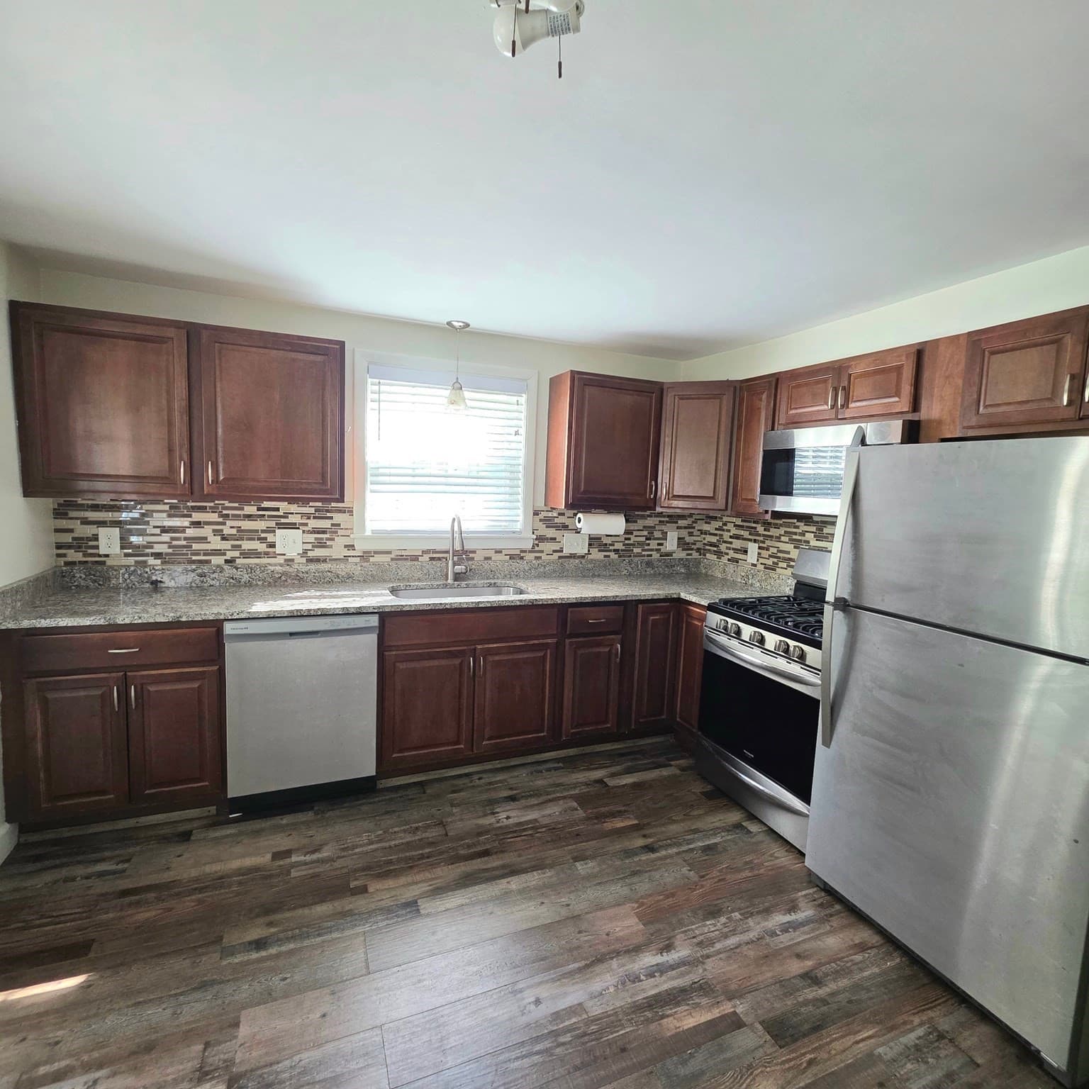 Single Family Residence at 32 Breer Circle, Brockton MA 02301, Brockton, photo 2 of 19