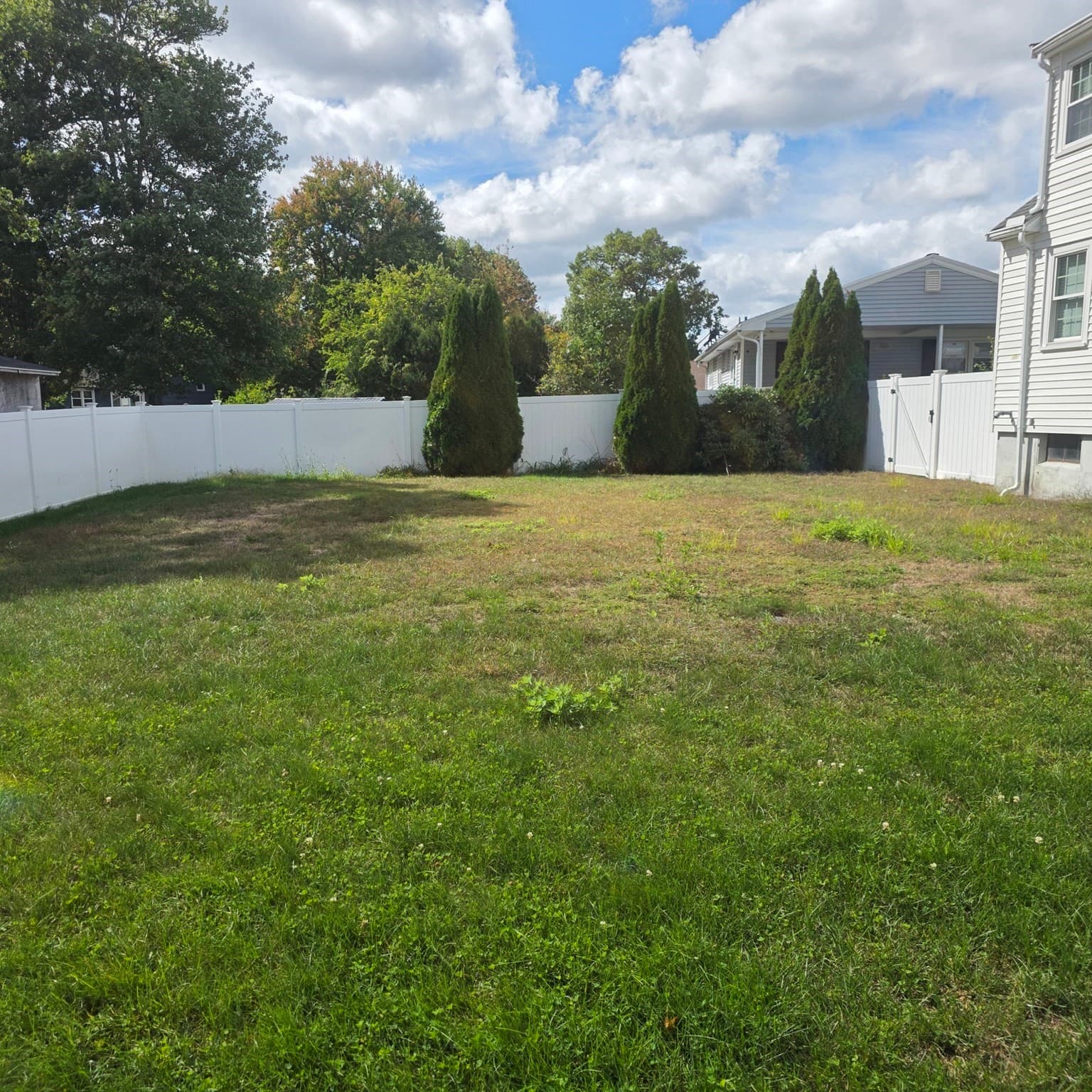 Single Family Residence at 32 Breer Circle, Brockton MA 02301, Brockton, photo 18 of 19