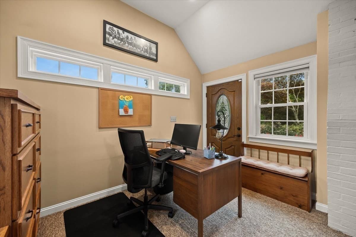 Single Family Residence at 155 Commonwealth Ave, Attleboro MA 02703, Attleboro, photo 16 of 42