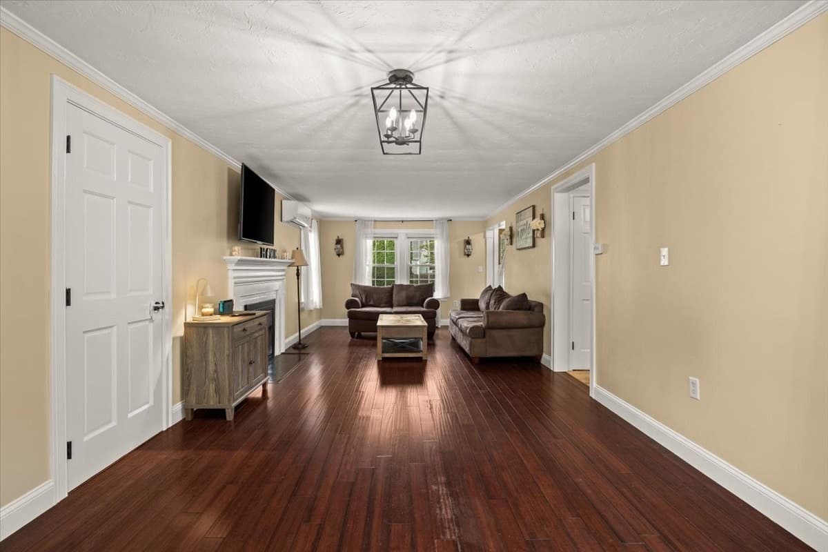 Single Family Residence at 155 Commonwealth Ave, Attleboro MA 02703, Attleboro, photo 10 of 42