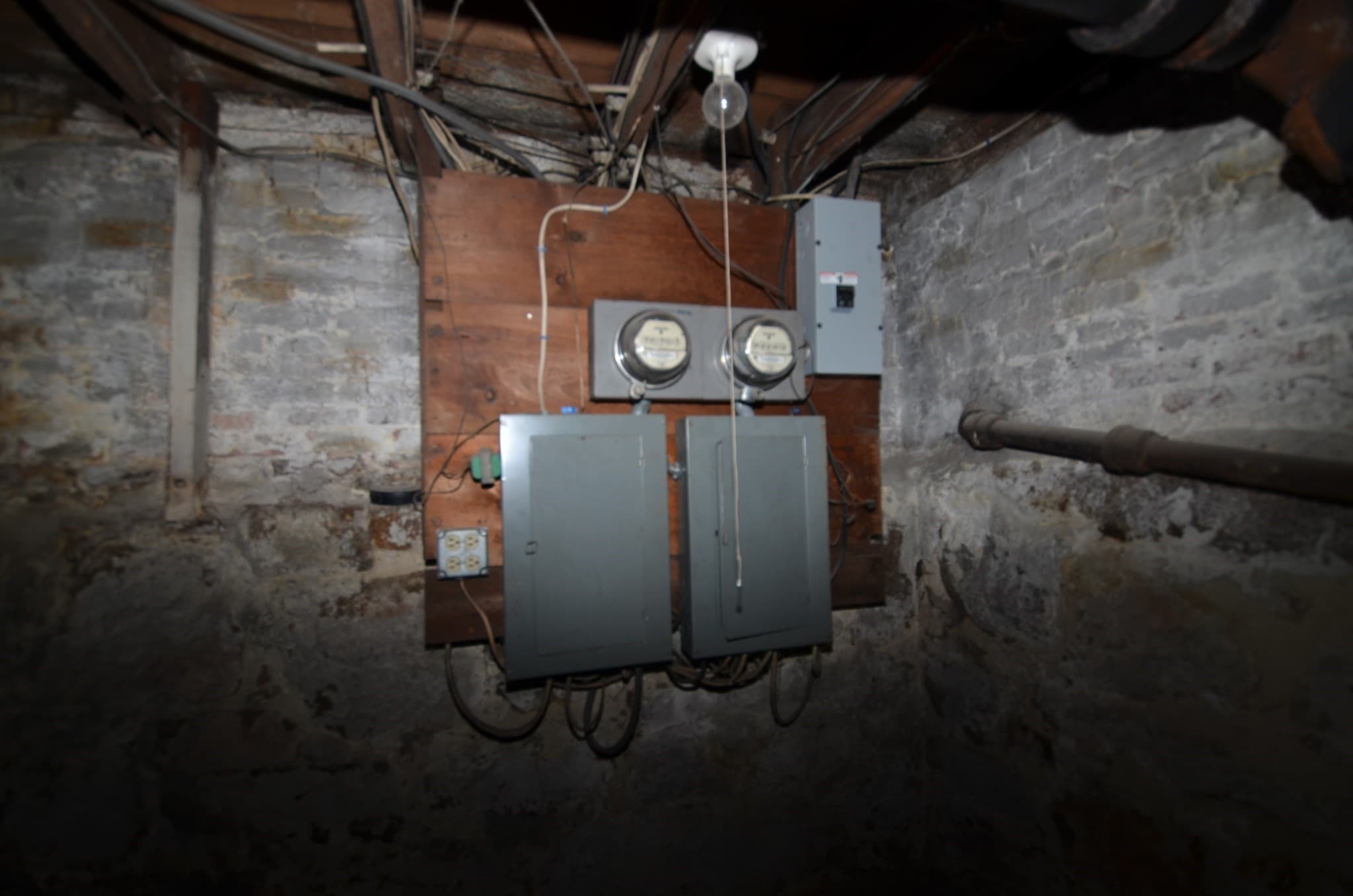2 Family - 2 Units Up/Down at 33 Parrott St, Lynn MA 01902, Lynn, photo 33 of 36