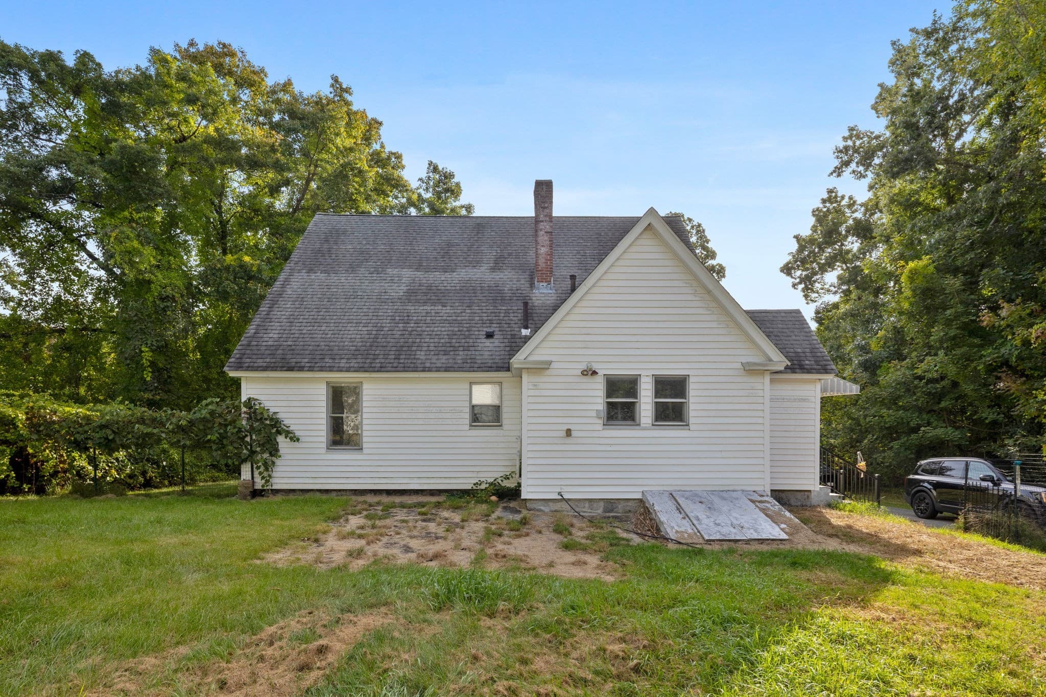 Single Family Residence at 10 Salem St, Methuen MA 01844, Methuen, photo 7 of 34