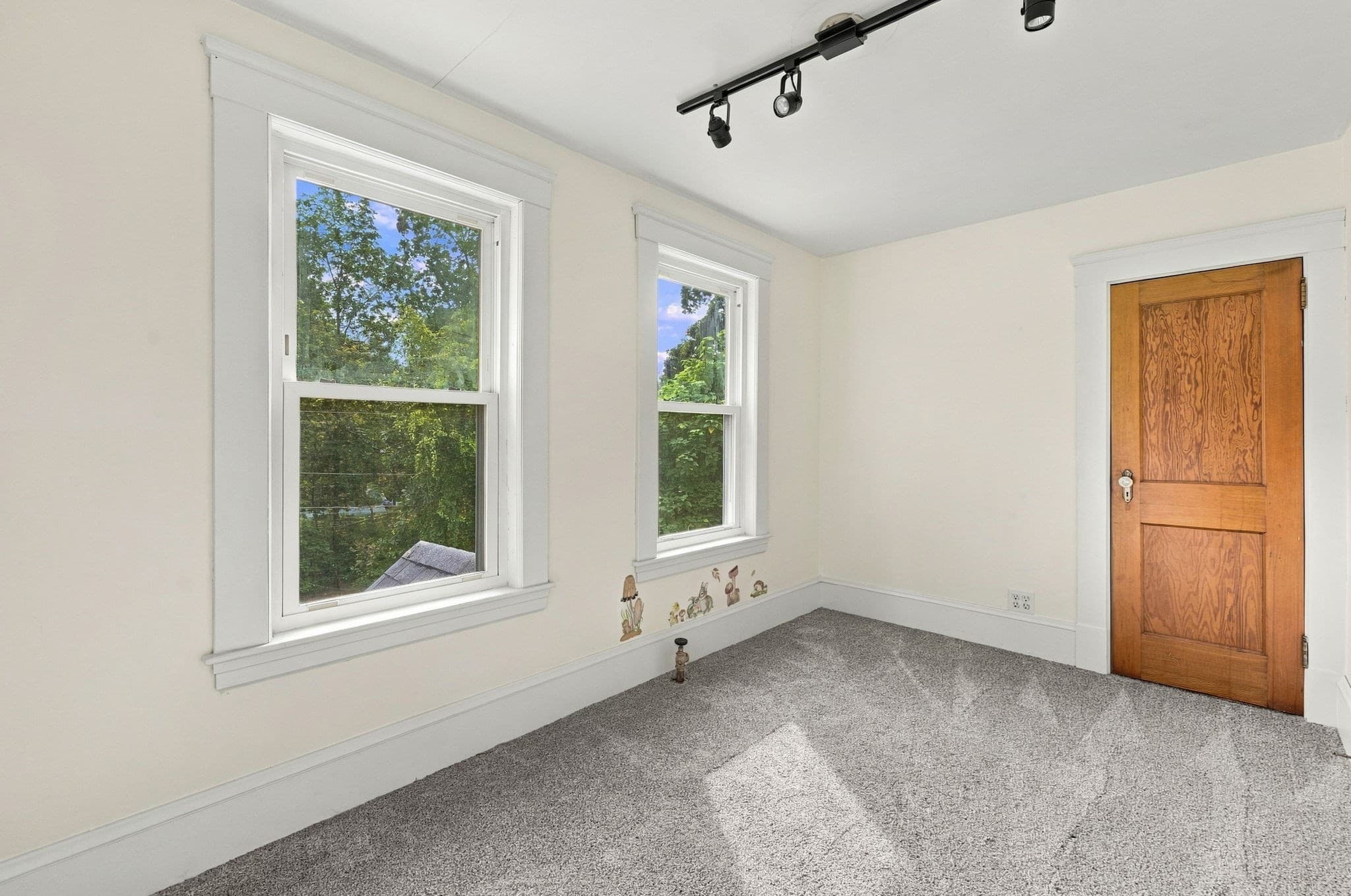 Single Family Residence at 10 Salem St, Methuen MA 01844, Methuen, photo 28 of 34