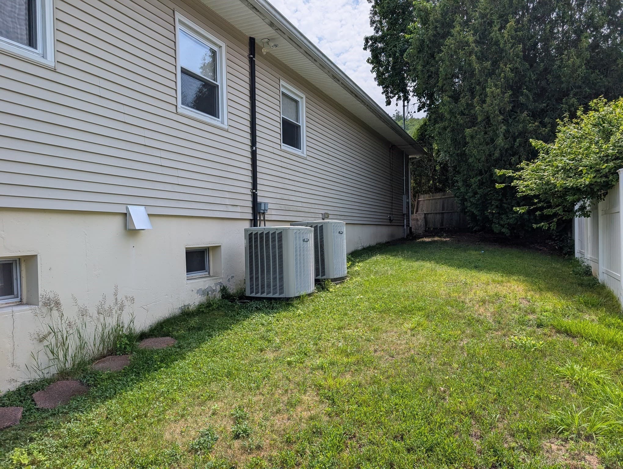 Single Family Residence at 136 Winn Street, Burlington MA 01803, Burlington, photo 22 of 27