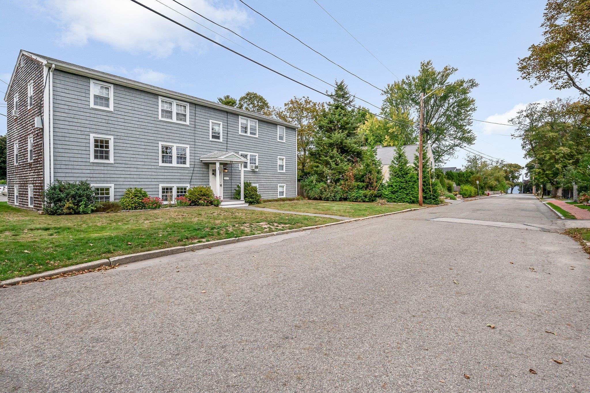 Condominium at 20 Beacon Ave # 1, Newburyport MA 01950, Newburyport, photo 21 of 28